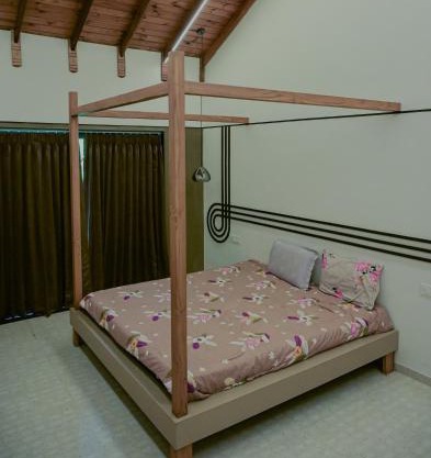 StayGuru Luxury Villa