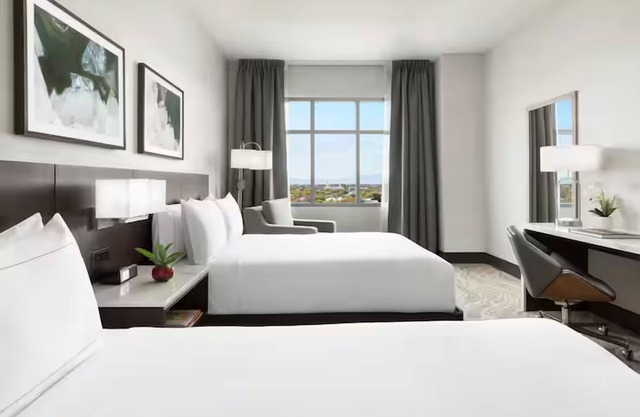 Std 2 Queens, DoubleTree Tucson Downtown, Prime Location in Downtown, 2 Units