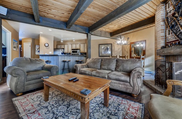 Steamboat Springs Rustic Resort Condo 2 Bed / 2 Bath + Patio