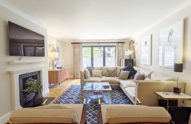 Steddles - Chichester - a town house that sleeps 8 guests in 4 bedrooms