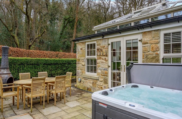 2 bedroom accommodation in Lintzford, near Rowlands Gill