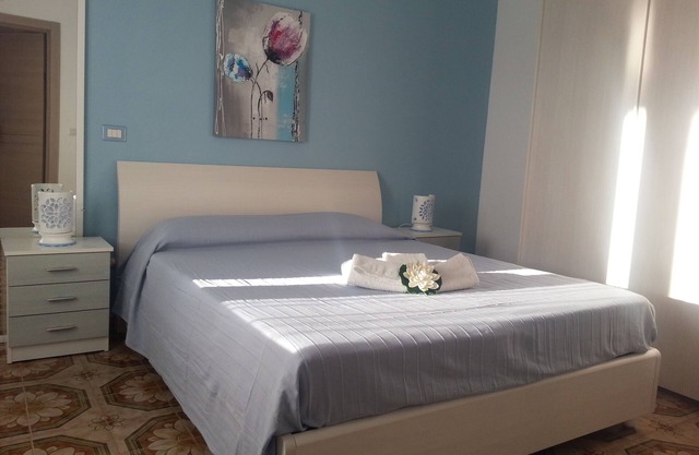 Chambre étoile de mer (double) le B&B est à 30 mètres de la mer et 40 du centre
