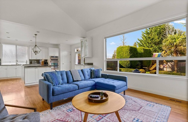 Stellar Sammamish 5BR w/ Yard, nr Eclectic Cuisine & Parks, by Blueground