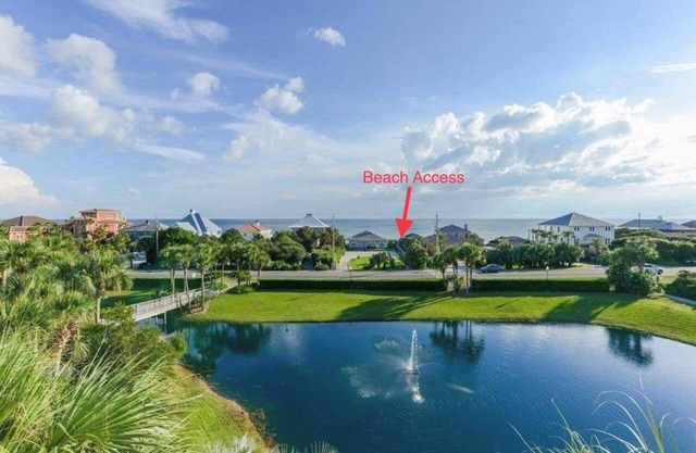 On 30a 4 min walk to PRIVATE BEACH 10+ Restaurants Remodeled 3 Pools pickleball