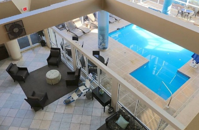 Steps away from beach, awesome boardwalk, fun filled shopping and attractions.