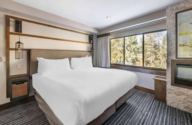 Steps from Heavenly: Spacious Hotel w/ Pool, Tennis & Mountain Charm