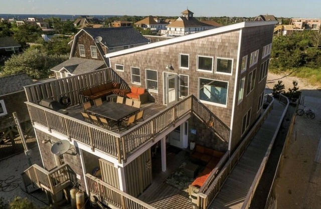 À quelques pas de l'océan. Toute nouvelle maison. Vues sur l'océan. 10 couchages