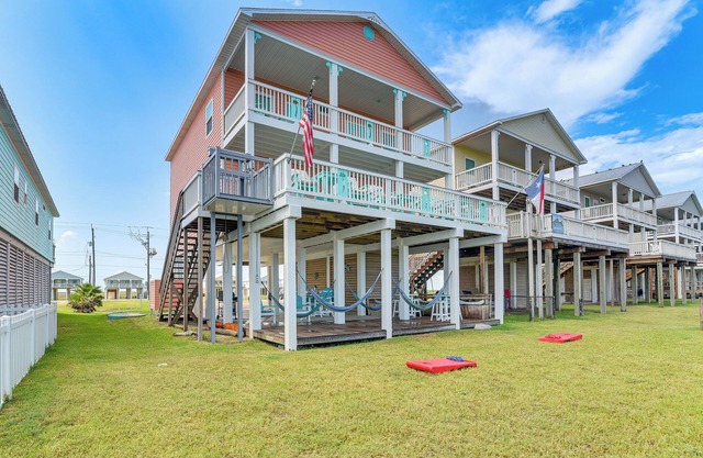NOUVEAU! Oceanfront Retreat - Étapes pour Surfside Beach!