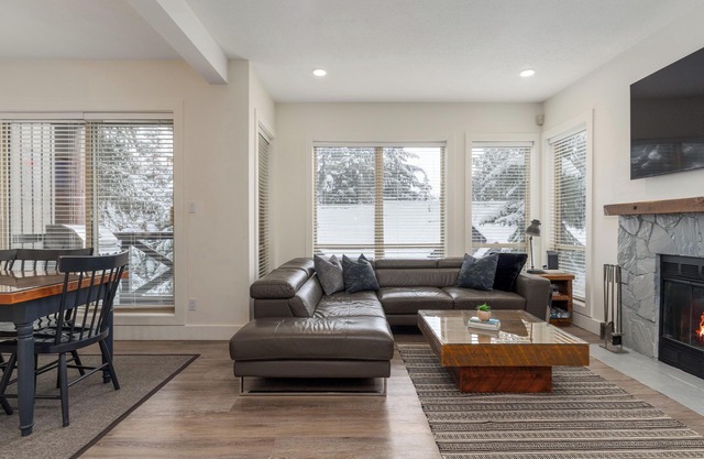 Steps to SKI-IN/OUT | Renovated 2BR | Common Hot Tub | Managed By Aloha Whistler