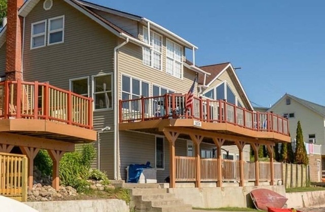 Steps To The Beach on Conesus Lake
