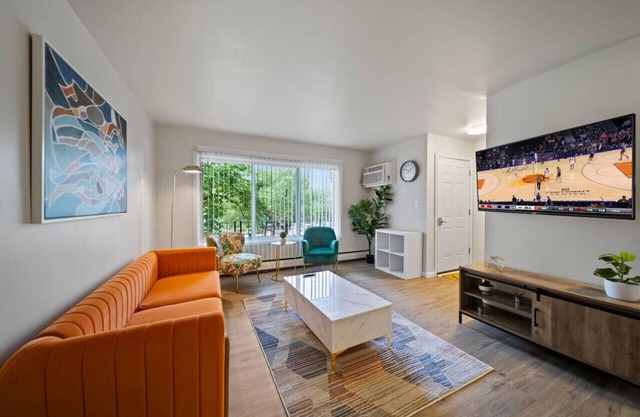 Sterling 1BD in Sterling Heights