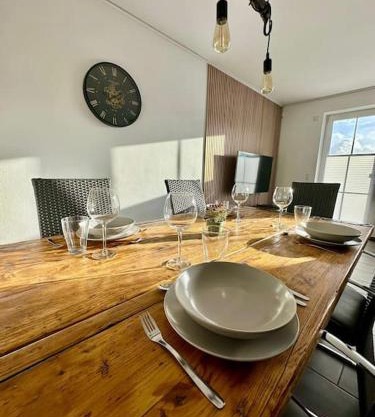 Stilvoll eingerichtetes Ferienhaus in ruhiger Lage