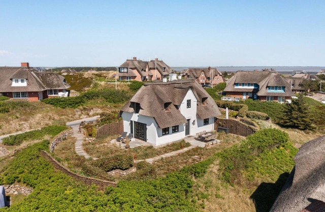 Stilvoll. Reet. Kamin. Ferienhaus Dünemwai "miarwüfki" Objekt-id: Mwr/03