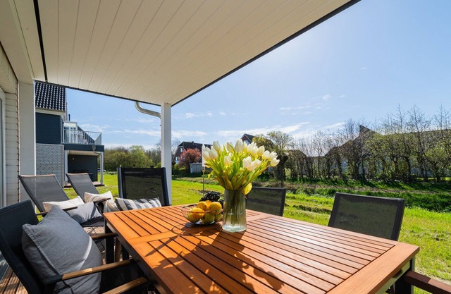 Stilvolle Ferienwohnung mit Sauna, Kamin, Terrasse und Wassernähe