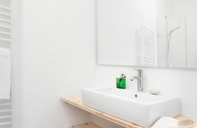 Appartement élégant avec cuisine de haute qualité pouvant accueillir jusqu'à quatre personnes