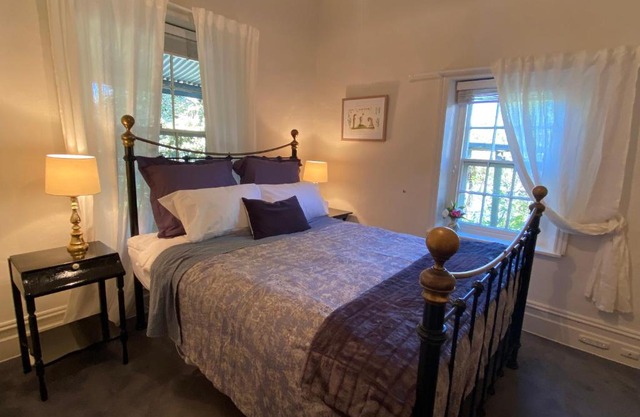 Stirling Cottage