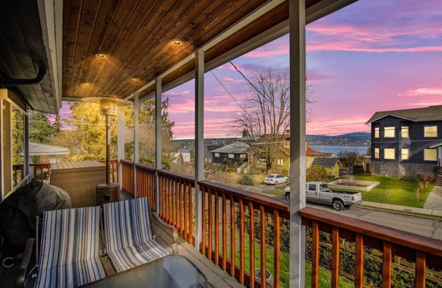 Stocked4 Groups+15min from DT &SeaTac+View Lake WA