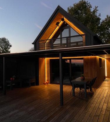 Stodoła Na Kresach - widokowy domek drewniany, całoroczny JACUZZI & SAUNA