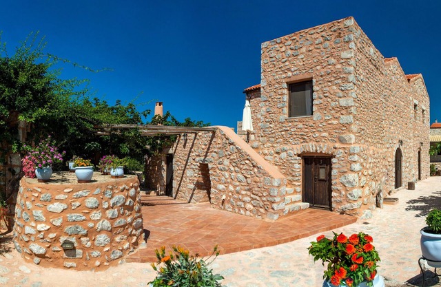 Stone built apartment,Olive Grove,Near Beach,Mani 5