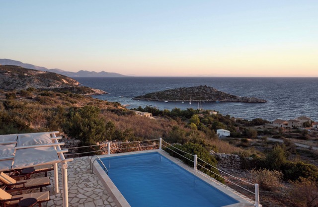 '' ORFOS '' BELLES VILLAS AVEC PISCINE PRIVÉE ET VUE MER EXCEPTIONNELLE-SOMMEIL 4