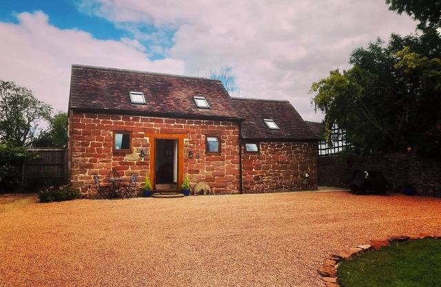 Stone Cottage. Full of character barn conversion | Pass the Keys