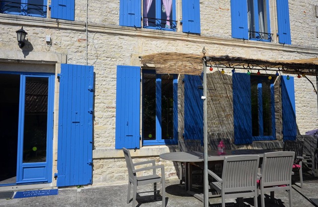 Maison de vacances en pierre avec piscine