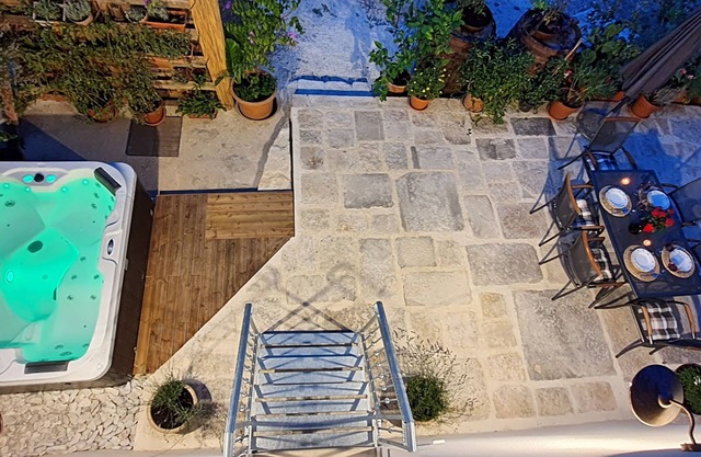Spring offer/stone house with whirlpool in the countryside, near the sea