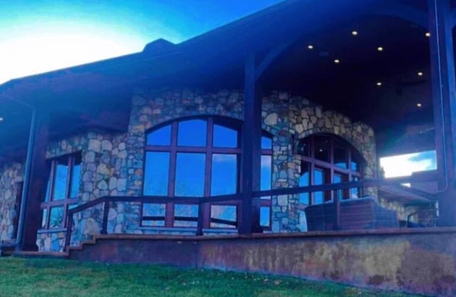 Stony Point Gated Resort All Exclusive: The Lodge, The Lake House, and 4 Cabins