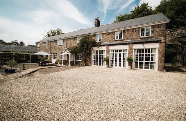 Stoodleigh Court Coach House B&B