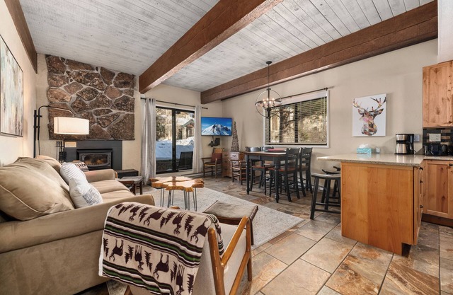 Storm Meadows - 2br 2bath - Ski-in Ski-out