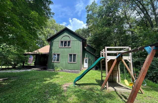 Reconnect in Tranquil Brown County, Your Peaceful Nature Retreat