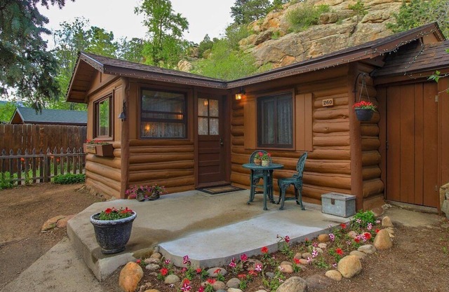 Redemption Cabin: Cabine confortable haut de gamme avec un emplacement idéal pour les randonnées
