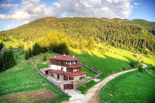 Stoykite-Pamporovo Nature Retreat