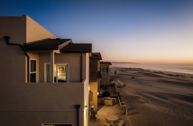Strandcastle Beach House 2.0 - Oceanfront! - You're right on the sand!