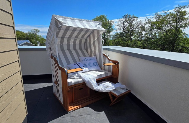 StrandGut 49 - Exclusive penthouse apartment with sauna & close to the beach!