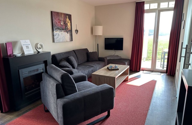 Strandnahe, Hundefreundliche Ferienwohnung mit Sauna, Terrasse und Strandkorb