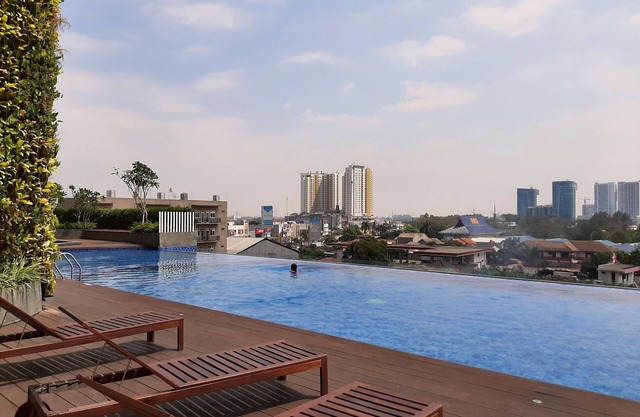 Strategic and Comfy 2BR Apartment Springwood Residence