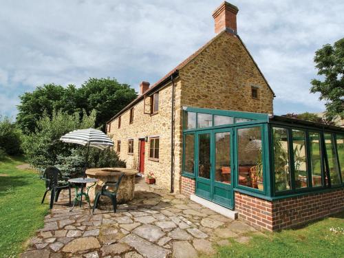 Strawberie Cottage - E2390