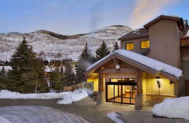 StreamSide chez Vail Birch