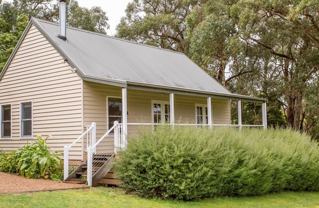 Stringybark Cottage B&B