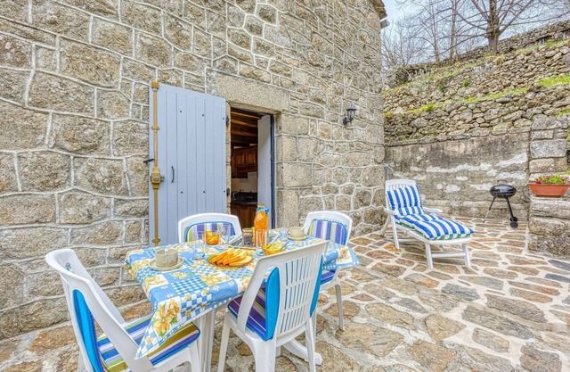 Magnifique maison de vacances privée pour 4 personnes avec TV, terrasse, vue panoramique et parking