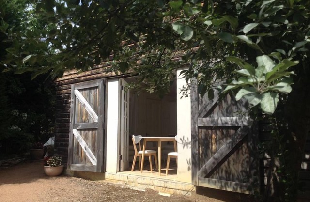Studio 12 Berrima ...