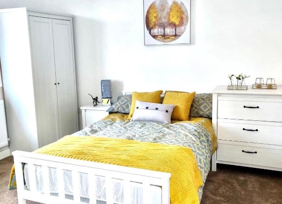 Studio 22 Lower Road Beeston
