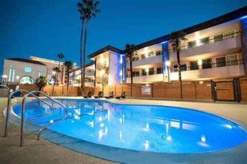 Studio 6 Suites Santa Ana, CA
