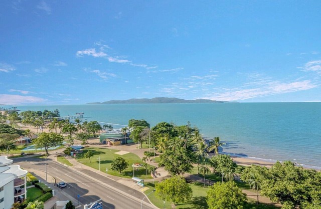 Studio 908 - Panoramic Oceanviews On The Strand