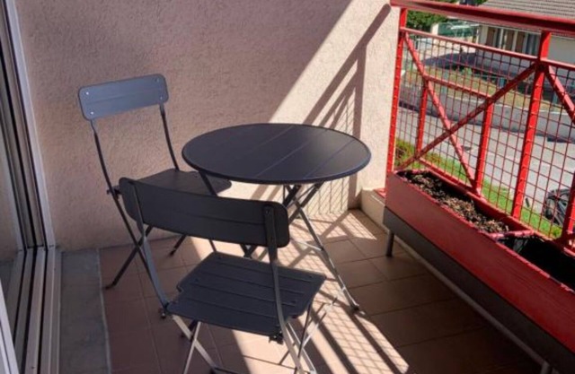 "Studio Agora" with Balcony & Wi-Fi