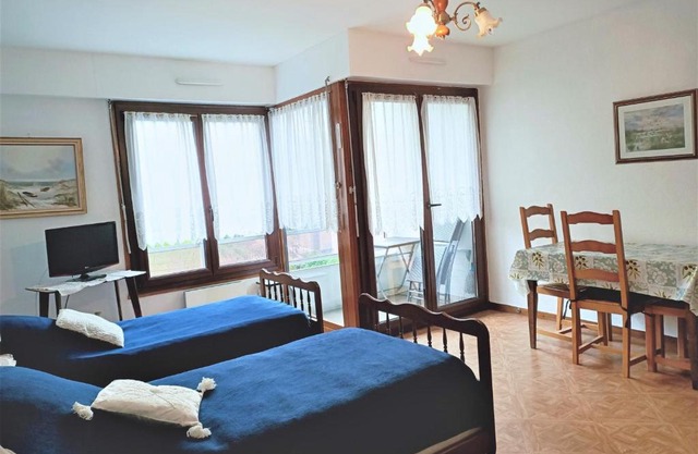 Studio Aix-les-Bains, 1 pièce, 2 personnes - FR-1-555-24