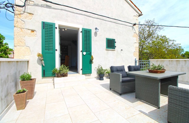 Studio appartment 2323/109271 (Istria - Svetvinčenat), 28500m from the beach