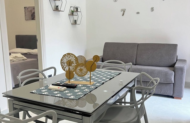 Studio apartment 2 with 4 beds, Afragola (na)