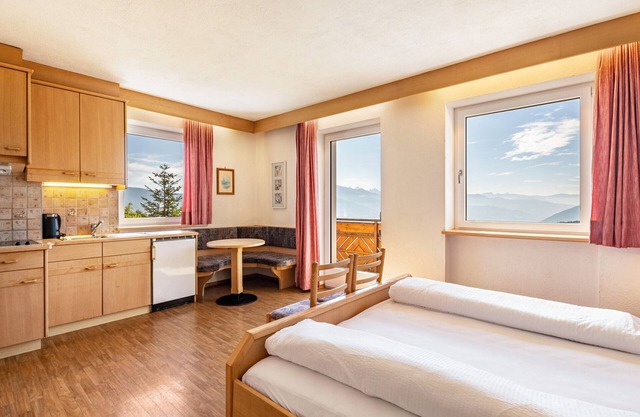 Studio 'Apt Eisacktal' avec vue sur les montagnes, terrasse privée et Wi-Fi